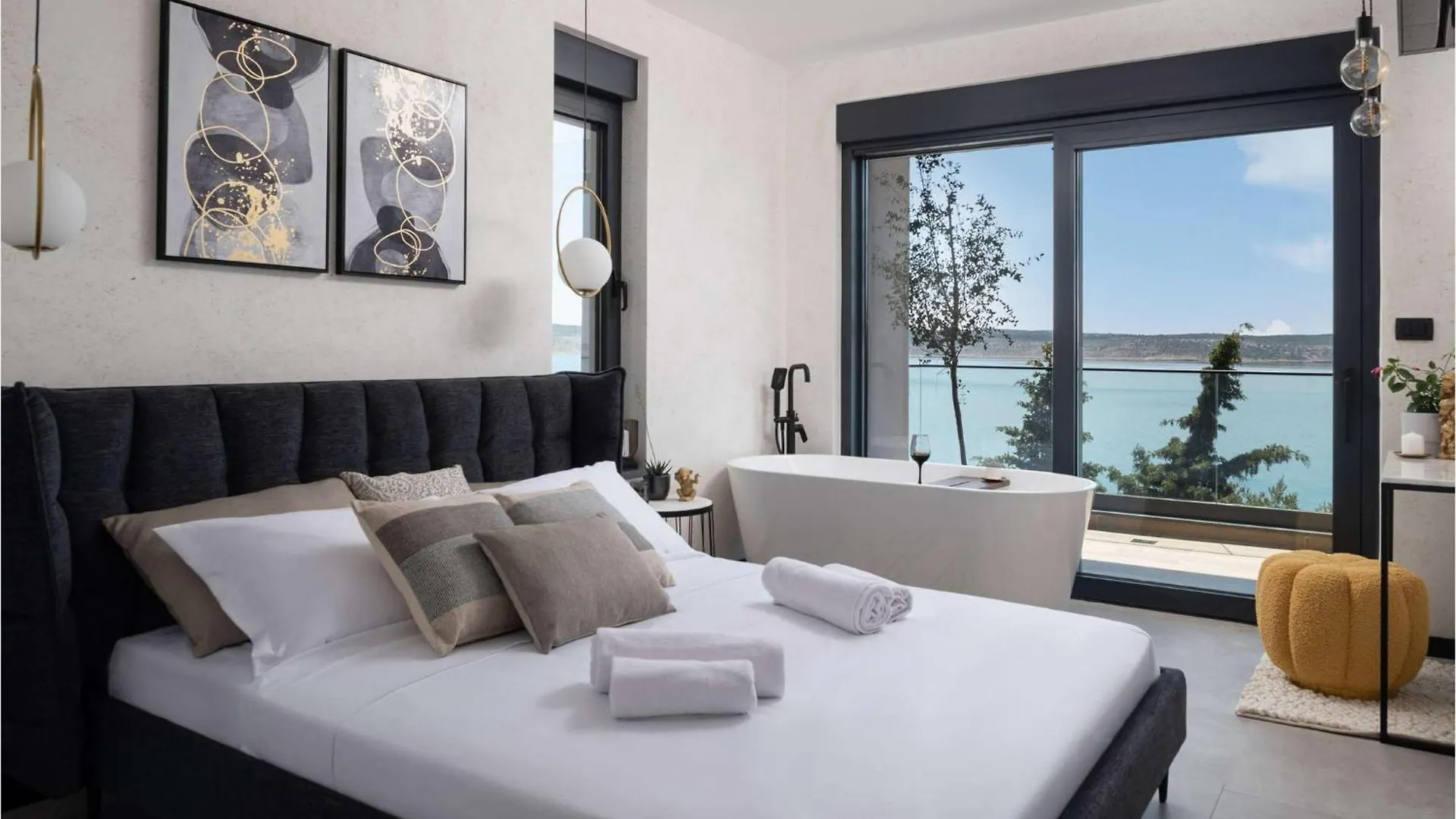 Villa Beatrice Soho Starigrad Paklenica 0*,  Croatia